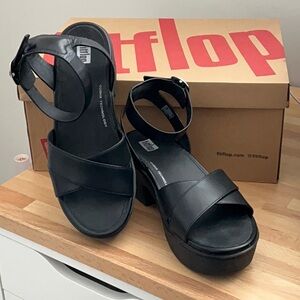 Fitflop platform leather sandal